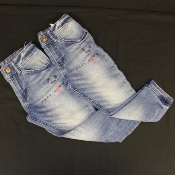 Skull and Cross Bone Jeans - Picture 2 of 8